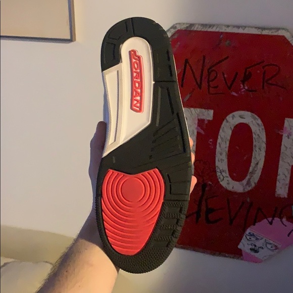 Jordan Retro 3 Infrared - Picture 3 of 5